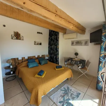 Studio Dans Maisonnette En Pierre Le Castellet  Exterior photo